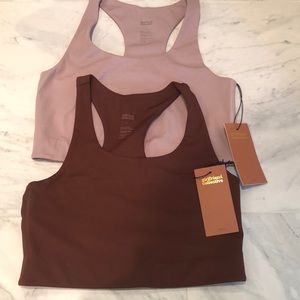 BNWT girlfriend collective Paloma sports bras